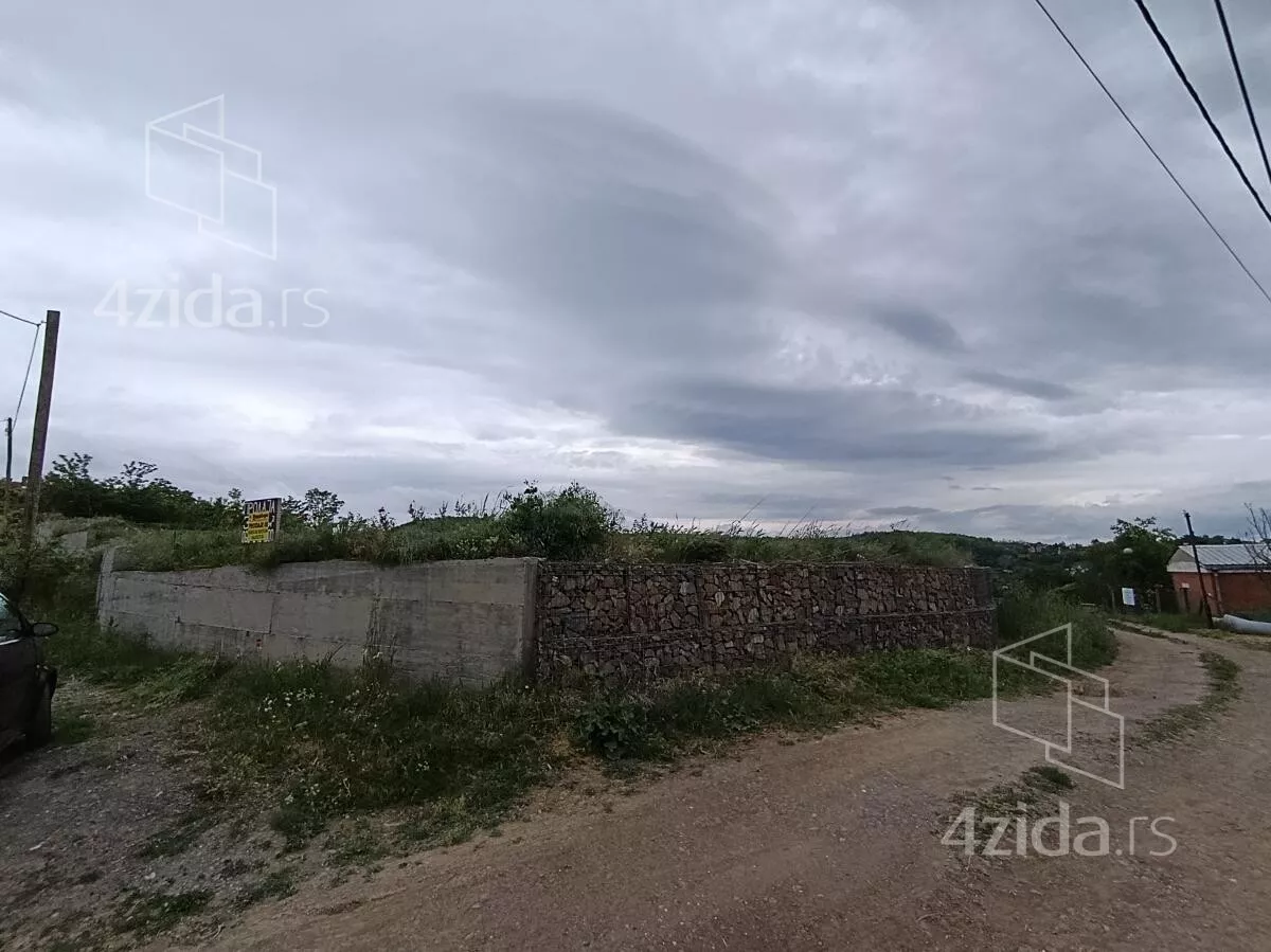 Plac | 4zida