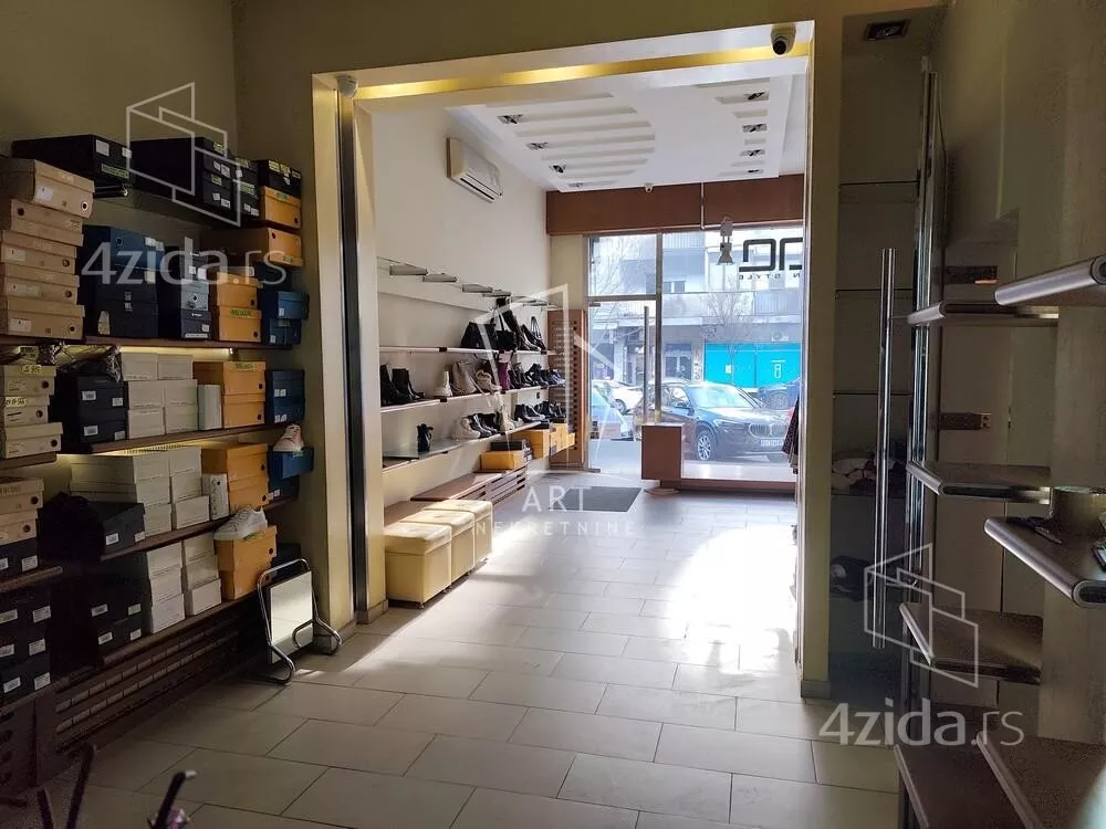 Poslovni prostor | 4zida