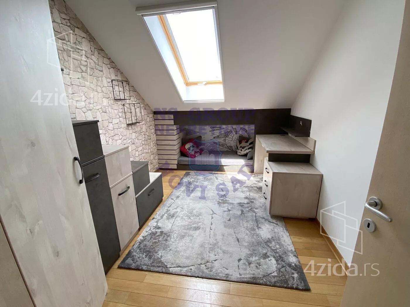 Četvorosoban stan | 4zida