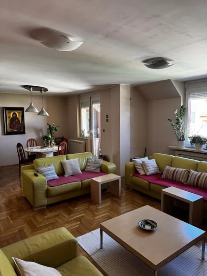 Janka Veselinovića | 4zida.rs