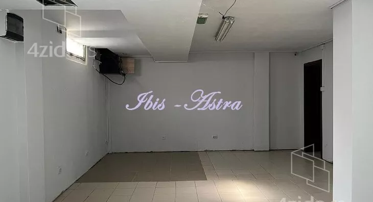 Lokal | 4zida