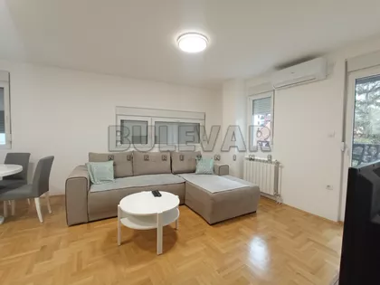 Prvomajska | 4zida.rs