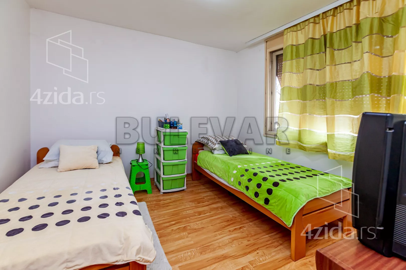 Troiposoban stan | 4zida