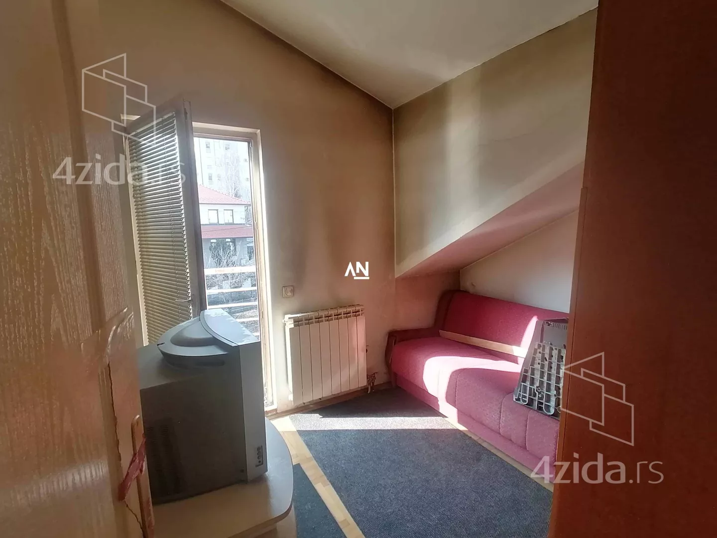 Dvoiposoban stan | 4zida