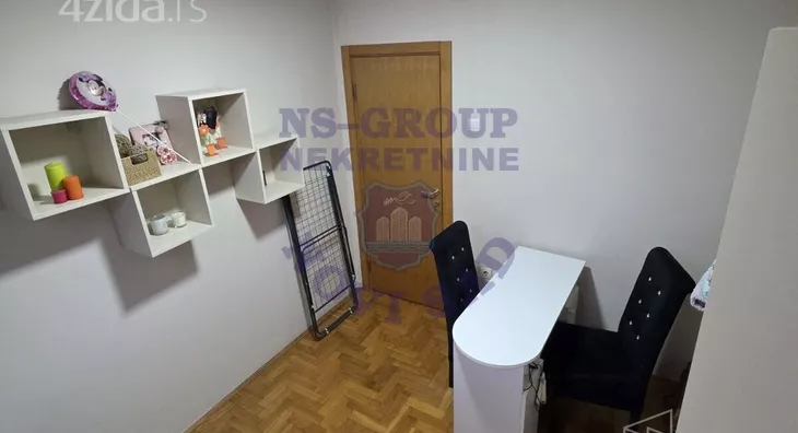 Šestosoban stan | 4zida