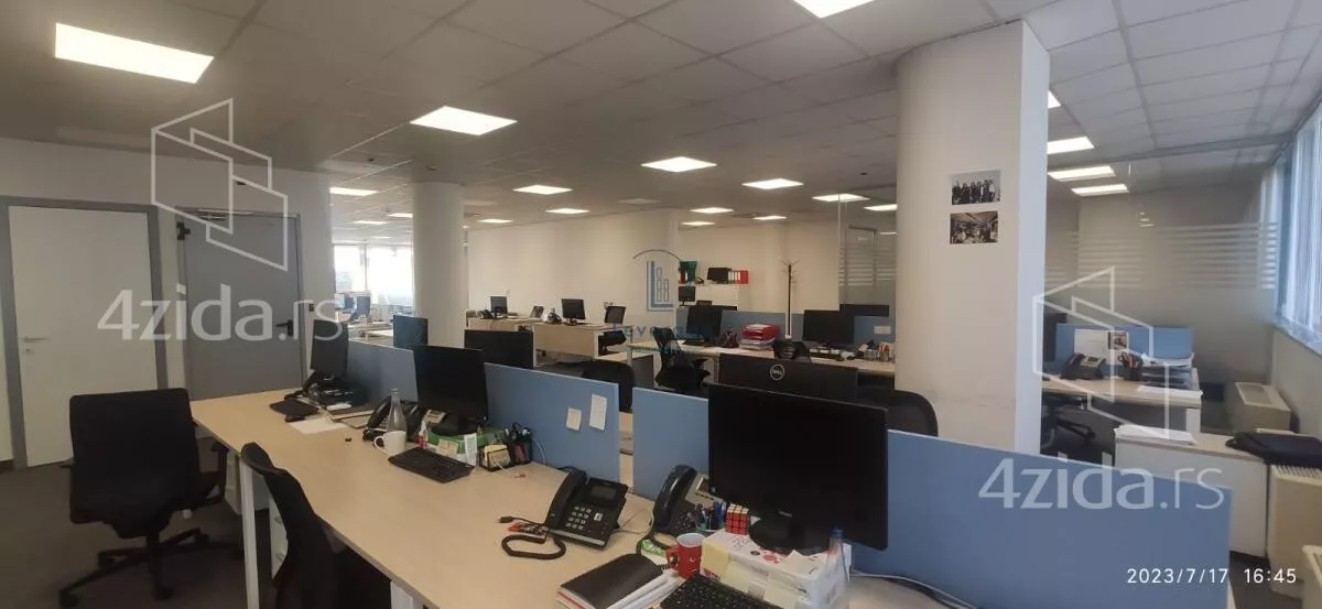 Poslovni prostor | 4zida