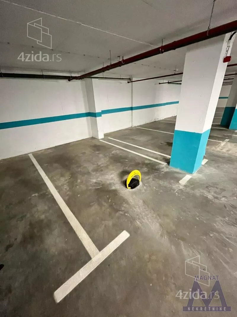 Garaža | 4zida