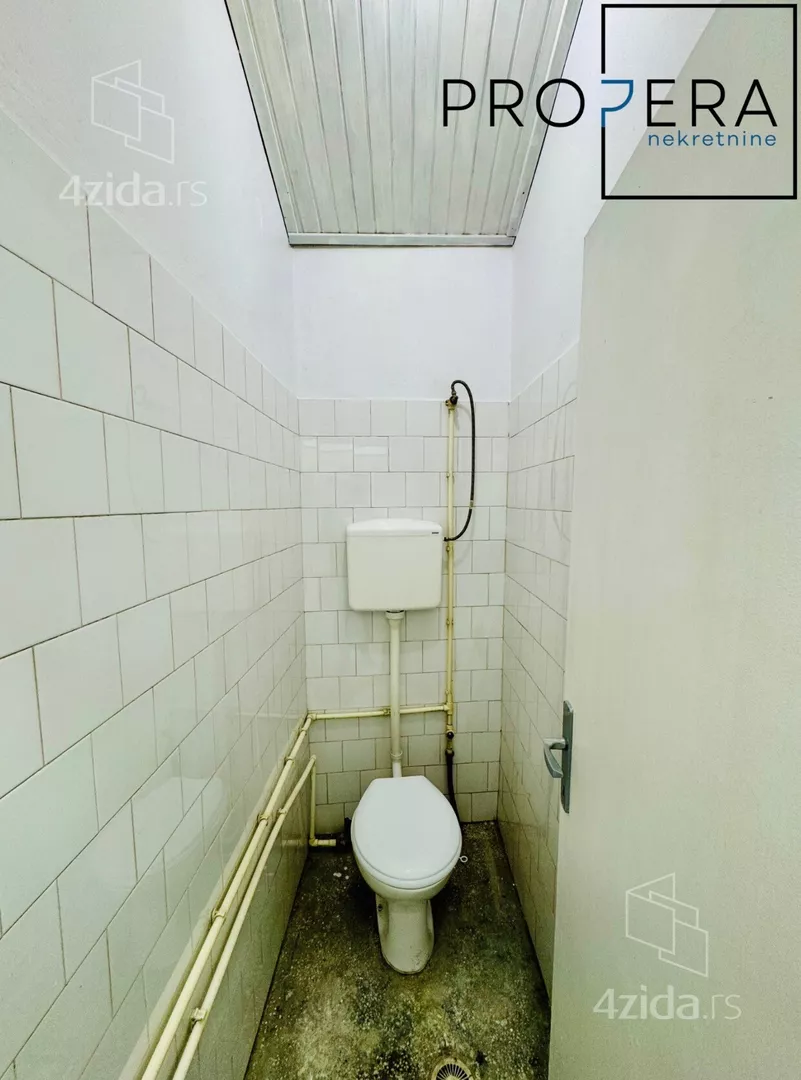 Lokal | 4zida