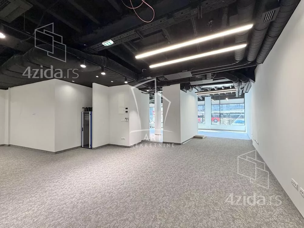 Poslovni prostor | 4zida