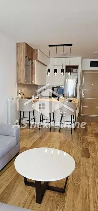 FON - Voždovac | 4zida.rs