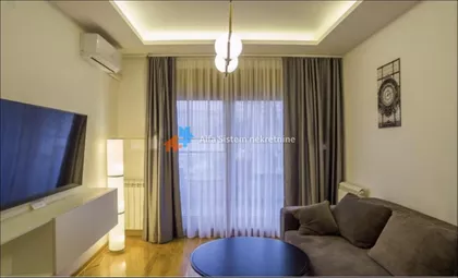 Crveni Krst Vračar | 4zida.rs