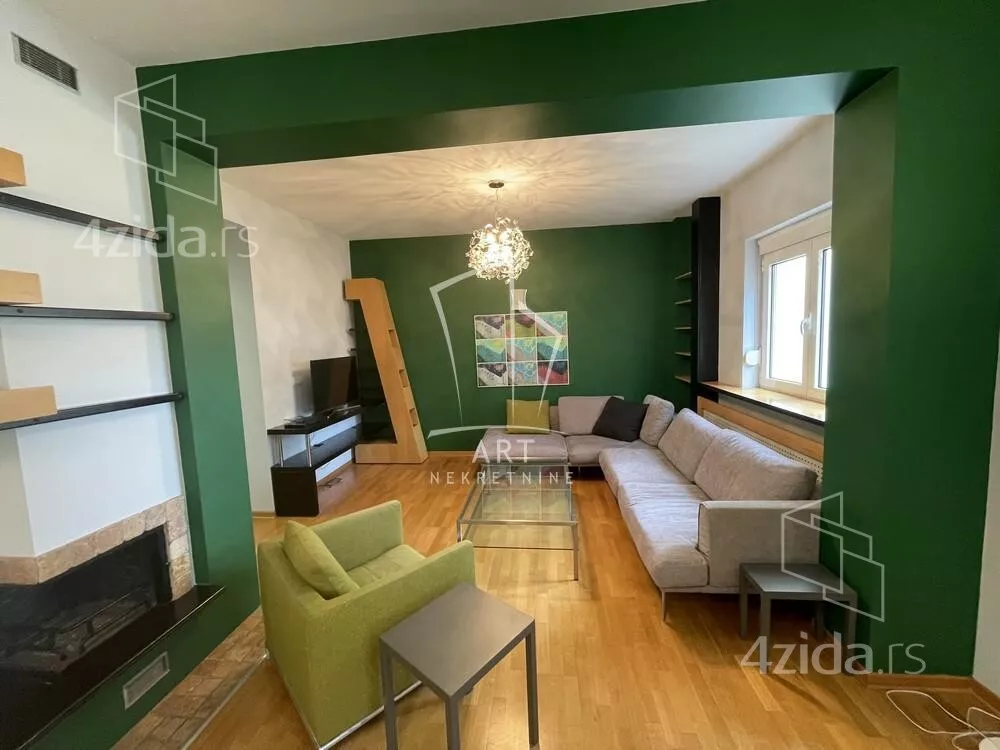 Četvoroiposoban stan | 4zida