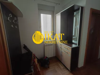 Crveni Krst Vračar | 4zida.rs