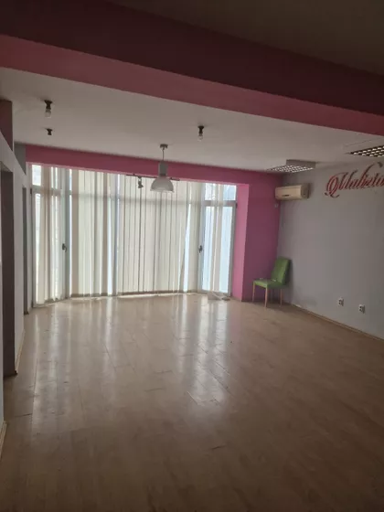 Nikole Tesle 39 | 4zida.rs