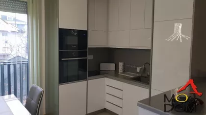 Cara Dušana | 4zida.rs