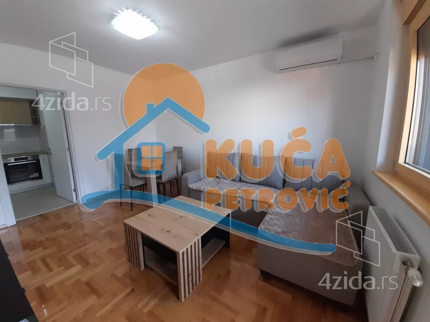 Jednoiposoban stan | 4zida