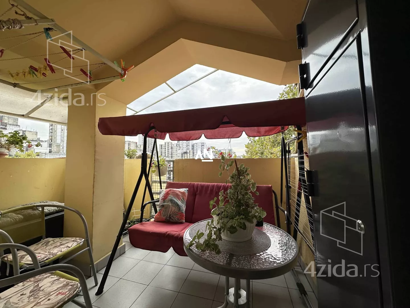 Četvorosoban stan | 4zida