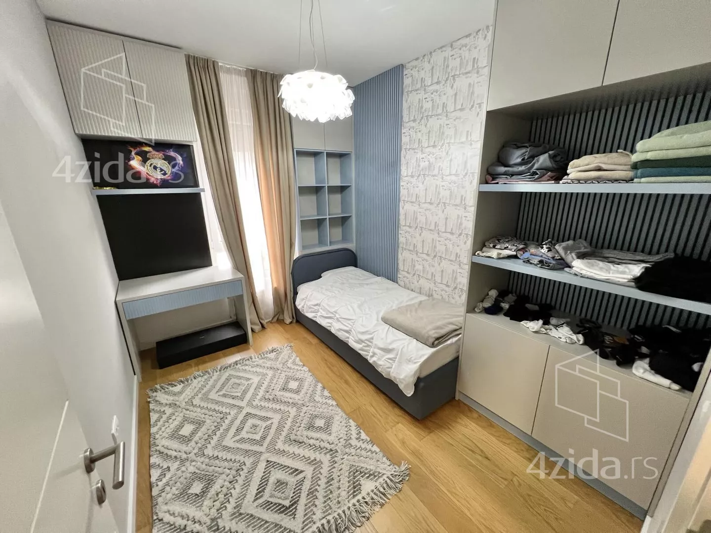 Troiposoban stan | 4zida