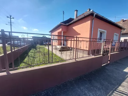 Vojvođanska | 4zida.rs