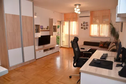 Belopalanačka | 4zida.rs