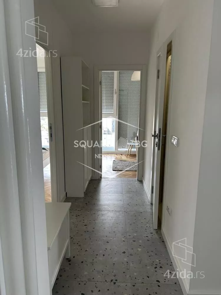 Četvoroiposoban stan | 4zida