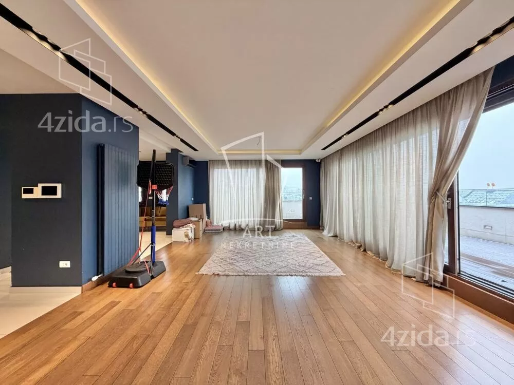 Petosoban stan | 4zida