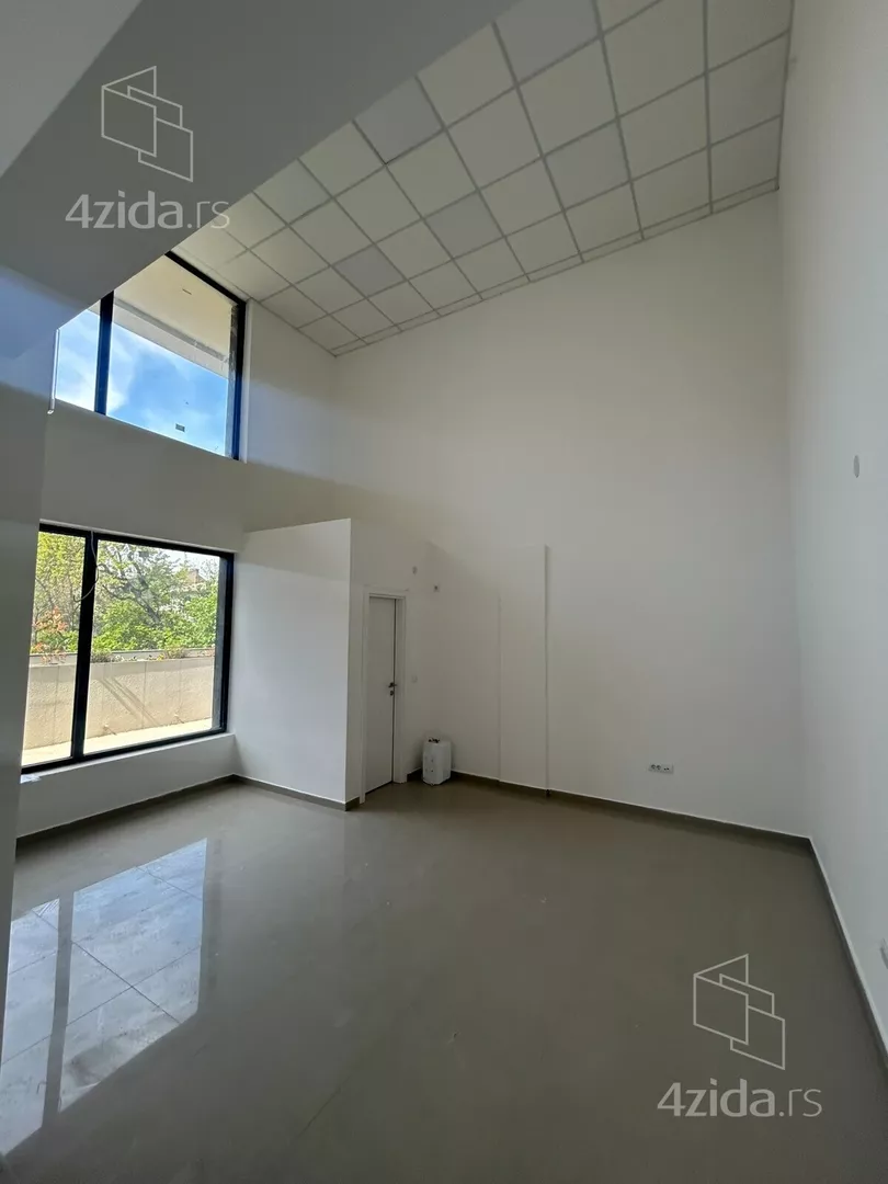 Poslovni prostor | 4zida