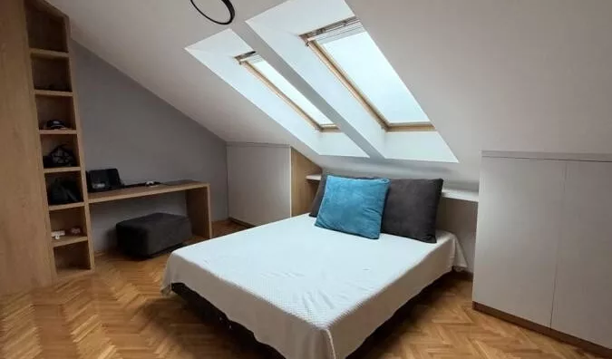 Petosoban stan | 4zida