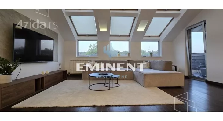 Petosoban stan | 4zida