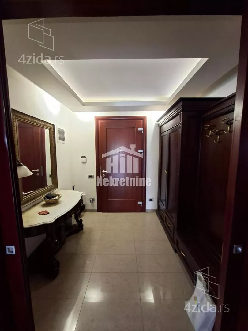 4-etažna kuća | 4zida