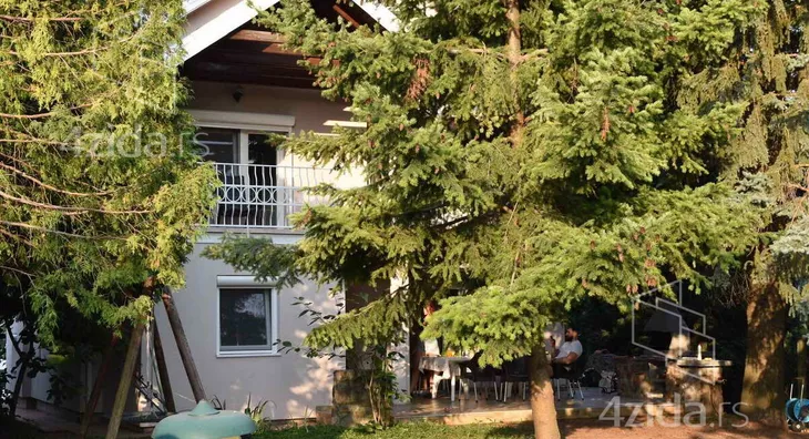 Turistički objekat | 4zida