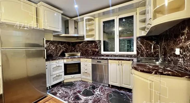 4-etažna kuća | 4zida