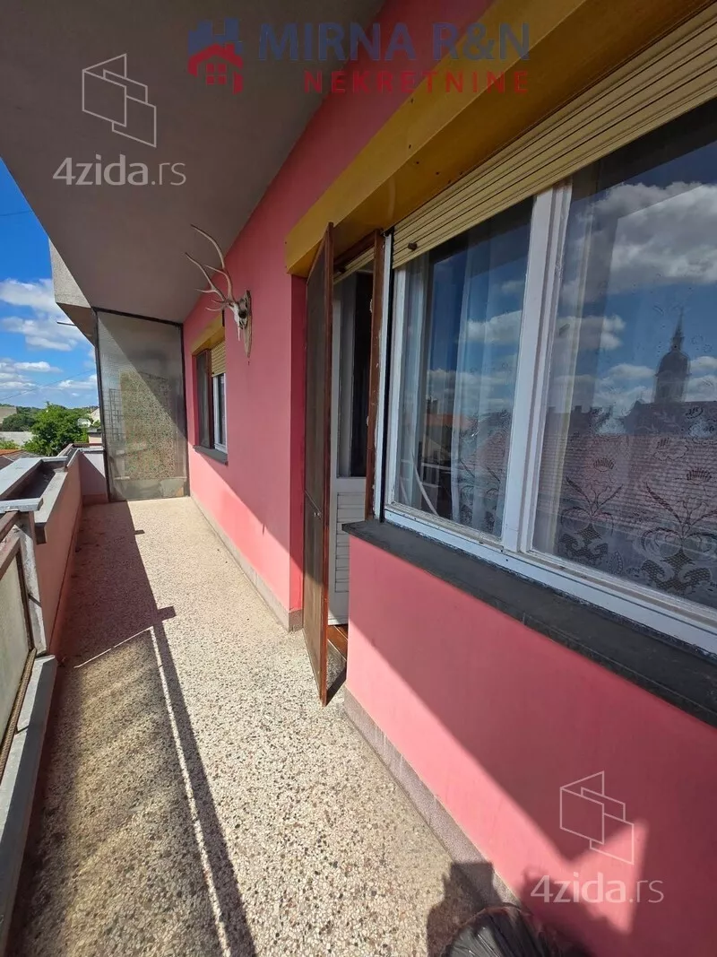 Troiposoban stan | 4zida