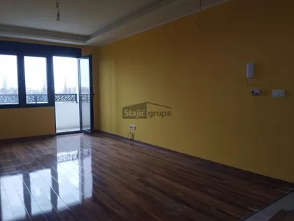 Cara Dušana | 4zida.rs