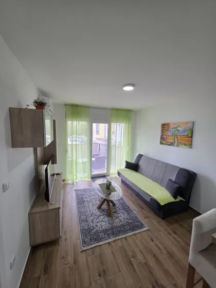 Šetalička 5 | 4zida.rs