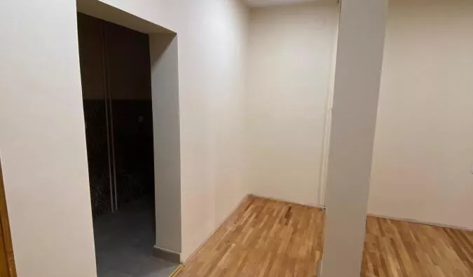 Poslovna zgrada | 4zida