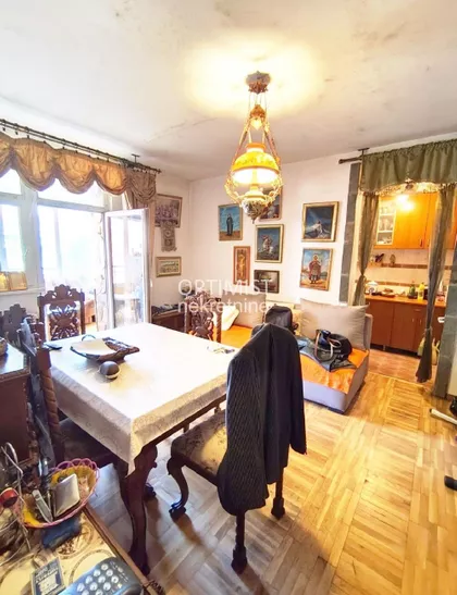 Ustanička | 4zida.rs