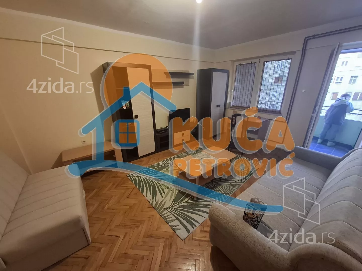 Jednoiposoban stan | 4zida