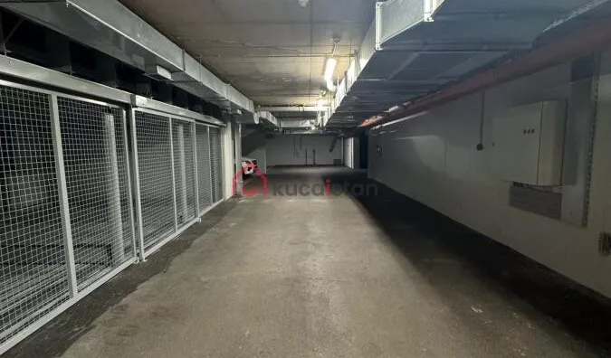 Garaža | 4zida
