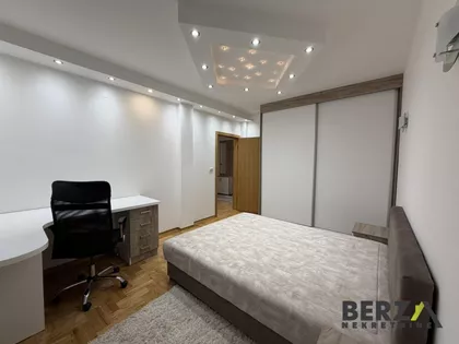 Bulevar Patrijarha Pavla (Somborski Bulevar) | 4zida.rs