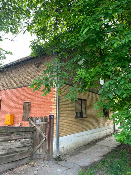 Mladena Stojanovića 24 | 4zida.rs
