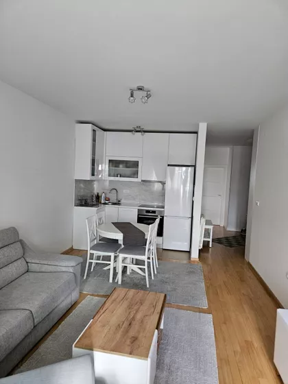 Cara Dušana | 4zida.rs