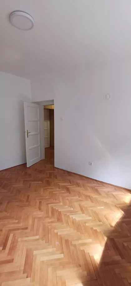 Zeleni Venac | 4zida.rs