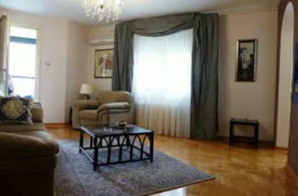 Krunski Venac | 4zida.rs
