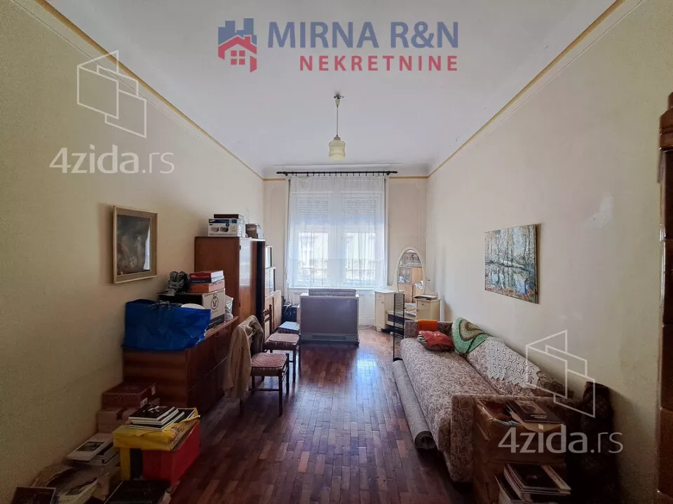 Petoiposoban stan | 4zida