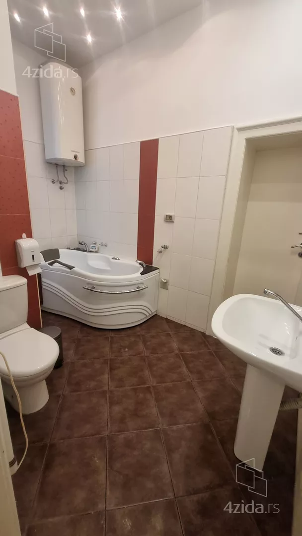 Kancelarija | 4zida