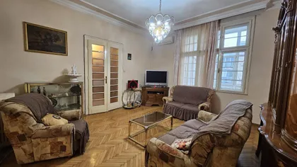 Krunski Venac | 4zida.rs