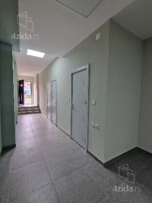 Lokal | 4zida