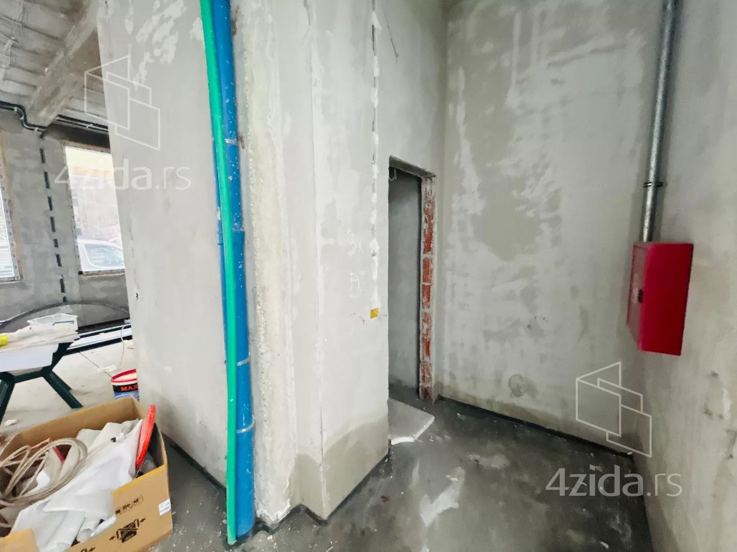 Poslovni prostor | 4zida