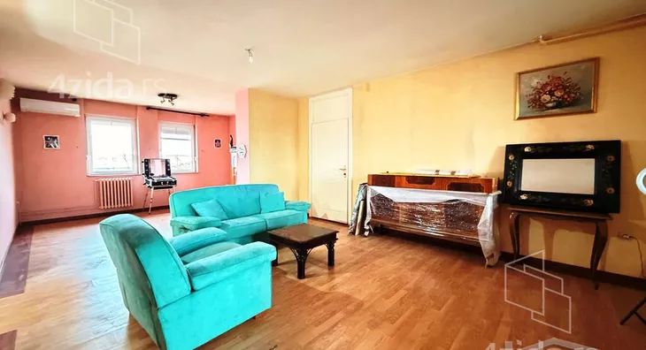 Petosoban stan | 4zida